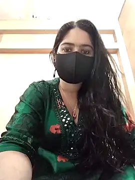 Magical Girl- online show from 10/20/25, 04:02