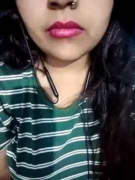 Snapshot of Love-Veronica chatting on 04/27/26, 11:41 Love-Veronica online show from 04/27/26, 11:41