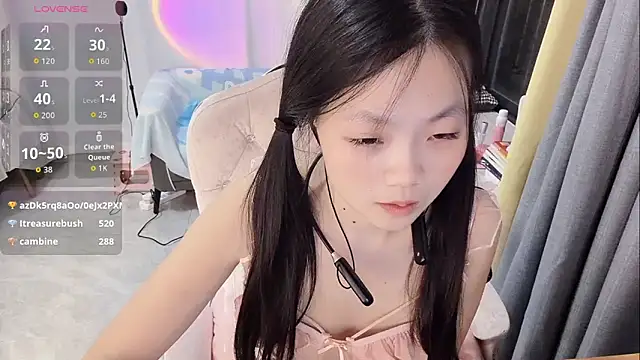 Lena-yyds online show from 12/13/25, 07:53