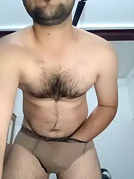 Snapshot of smartboy010101 chatting on 12/16/24, 01:11 smartboy010101 online show from 12/16/24, 01:11