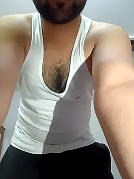 Snapshot of smartboy010101 chatting on 03/23/25, 07:42 smartboy010101 online show from 03/23/25, 07:42