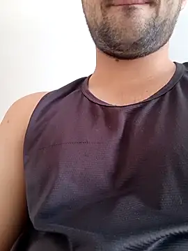 Snapshot of smartboy010101 chatting on 10/13/25, 08:25 smartboy010101 online show from 10/13/25, 08:25