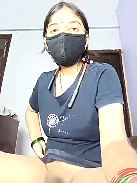 Snapshot of Amzing-Couple chatting on 09/24/25, 03:37 Amzing-Couple online show from 09/24/25, 03:37