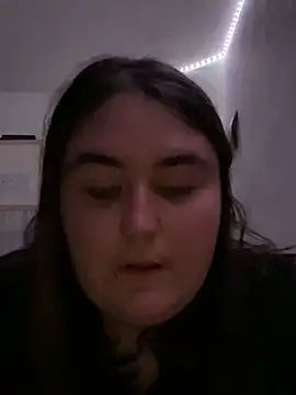 hotiee online show from 03/10/25, 09:29