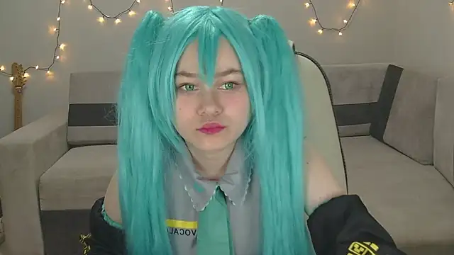 Snapshot of yuno_nya chatting on 12/17/24, 04:21 yuno nya online show from 12/17/24, 04:21