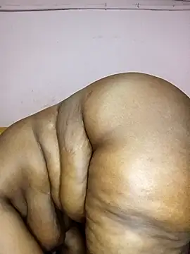 Snapshot of Sweetblackassxxx505 chatting on 10/26/25, 06:36 Sweetblackassxxx505 online show from 10/26/25, 06:36