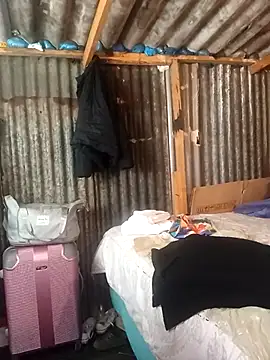 curvyloneah75 online show from 10/16/25, 06:47