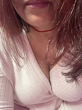 Snapshot of _nishalove19 chatting on 01/19/25, 10:17 nishalove19 online show from 01/19/25, 10:17