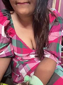 Snapshot of _nishalove19 chatting on 09/26/25, 07:18 nishalove19 online show from 09/26/25, 07:18