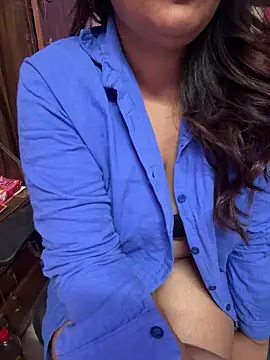 Snapshot of _nishalove19 chatting on 11/08/25, 07:12 nishalove19 online show from 11/08/25, 07:12