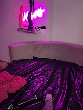 CurvyAnonymousGirl89 online show from 02/10/25, 08:42