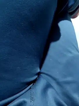 missmonika01 online show from 04/18/26, 05:17