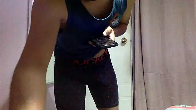 tula chyk online show from 10/30/25, 02:24