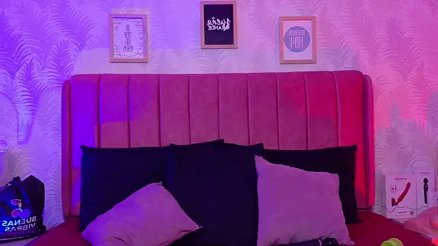 natacha  black  online show from 03/31/26, 09:59