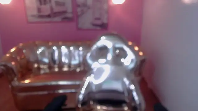 sabrina jones t online show from 12/14/24, 10:02