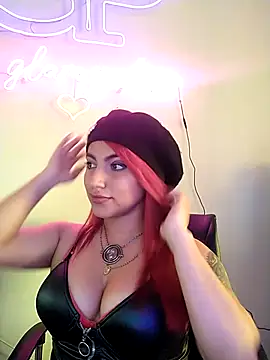 Naomy veracruz  online show from 02/24/25, 07:30