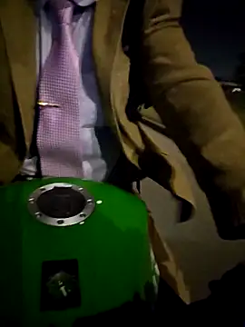 Snapshot of Fuckboy4public chatting on 09/10/25, 04:12 Fuckboy4public online show from 09/10/25, 04:12