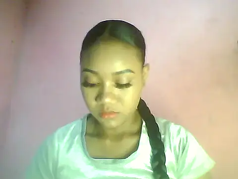 Fariana01 online show from 12/25/24, 10:59