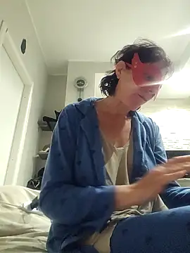 Vagabondainnamorata online show from 11/18/25, 04:50