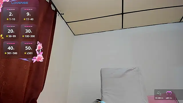 Snapshot of Hannah_Baileyy chatting on 01/30/25, 12:18 Hannah Baileyy online show from 01/30/25, 12:18