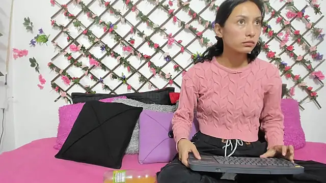 abby eemily online show from 03/18/25, 07:10