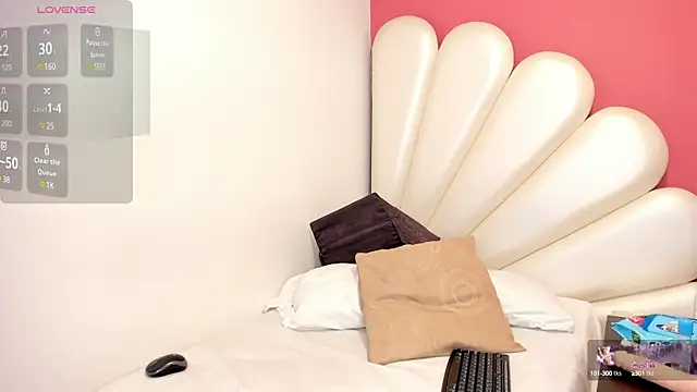 Zoey Donovan online show from 01/19/25, 09:34