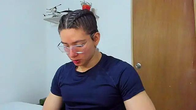 Snapshot of AngelBennet_ chatting on 02/22/25, 03:01 AngelBennet online show from 02/22/25, 03:01