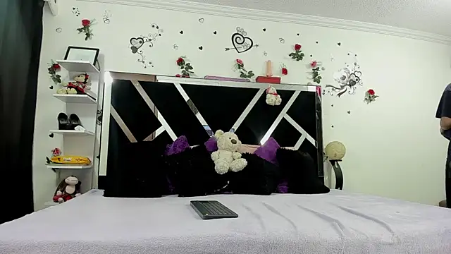 thedream girls online show from 10/25/25, 12:13