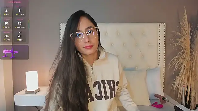 Snapshot of Julia_Martinez_ chatting on 02/02/26, 11:31 Julia Martinez online show from 02/02/26, 11:31