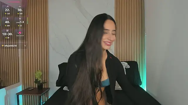 Julia Martinez  online show from 03/10/26, 11:37