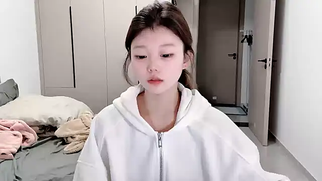 yangyang-1115 online show from 10/13/25, 05:07