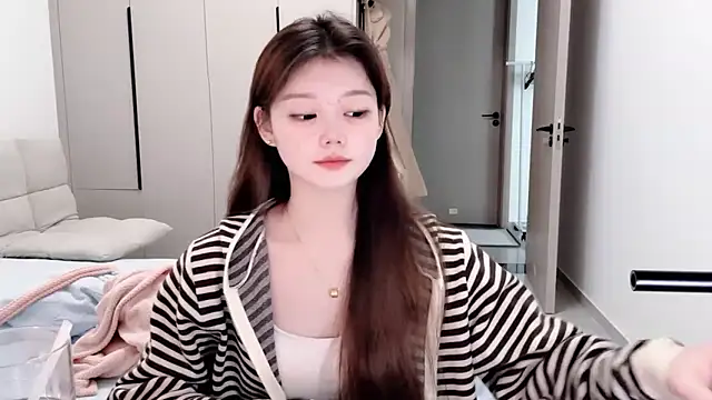 yangyang-1115 online show from 10/28/25, 05:11