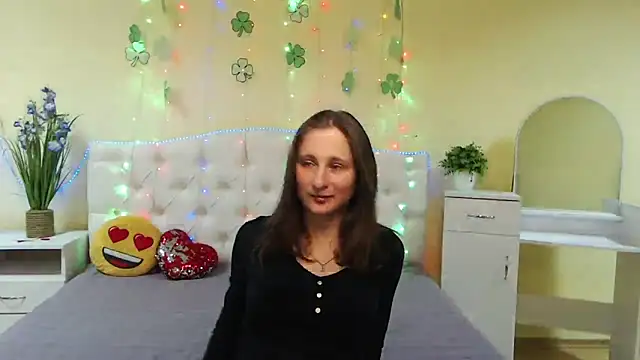 MichelLeee online show from 03/21/25, 12:17