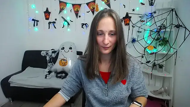 MichelLeee online show from 10/16/25, 11:33