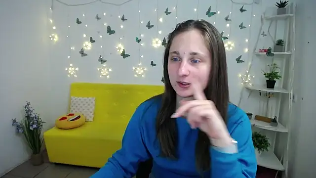 MichelLeee online show from 04/15/26, 11:28