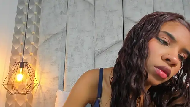 AshleyHill2 online show from 04/21/26, 02:51