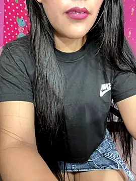 Velyn 18 online show from 12/02/25, 05:41