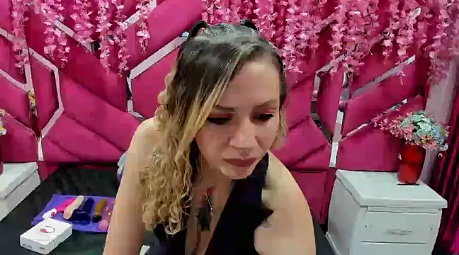 alaha evans online show from 12/05/24, 06:33