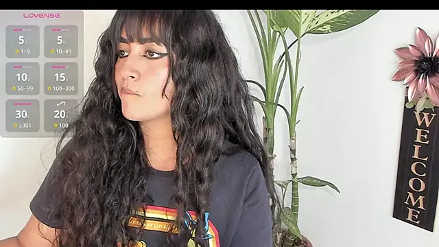 Lady Rey online show from 10/17/25, 01:53