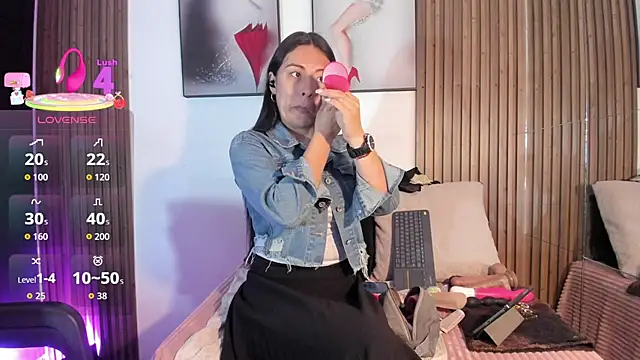 Ella Rousse online show from 12/18/25, 01:50