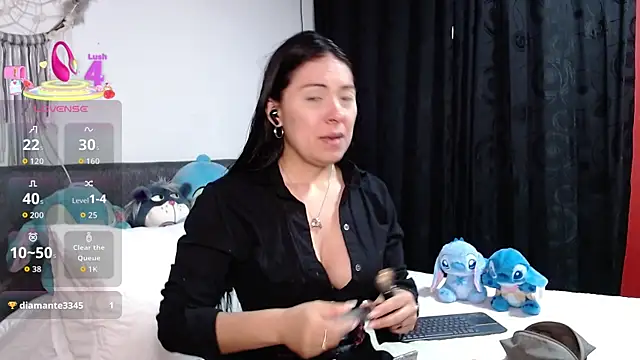 Ella Rousse online show from 04/16/26, 11:33