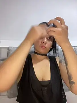 Leyna Kenet online show from 01/22/25, 01:31