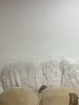 Leyna Kenet online show from 02/10/25, 06:31