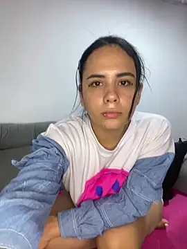 Leyna Kenet online show from 03/02/25, 03:34