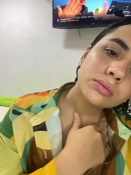 Leyna Kenet online show from 12/04/25, 03:49