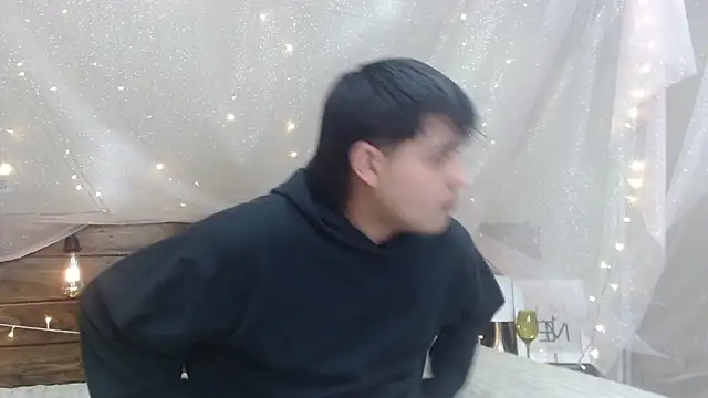 Snapshot of AndrewPherson chatting on 01/16/25, 07:52 AndrewPherson online show from 01/16/25, 07:52