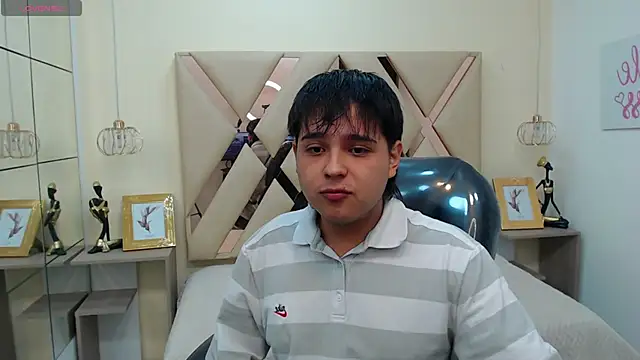 Snapshot of AndrewPherson chatting on 01/24/25, 01:03 AndrewPherson online show from 01/24/25, 01:03