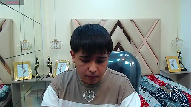 Snapshot of AndrewPherson chatting on 01/30/25, 12:48 AndrewPherson online show from 01/30/25, 12:48