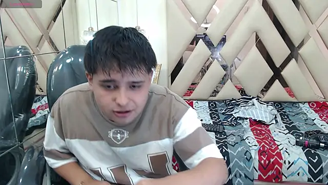 Snapshot of AndrewPherson chatting on 01/30/25, 03:51 AndrewPherson online show from 01/30/25, 03:51