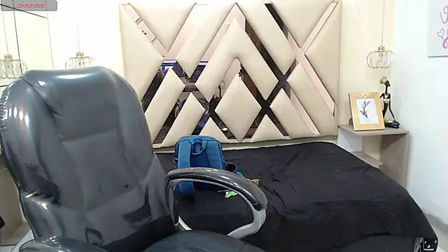 Snapshot of AndrewPherson chatting on 01/31/25, 01:23 AndrewPherson online show from 01/31/25, 01:23